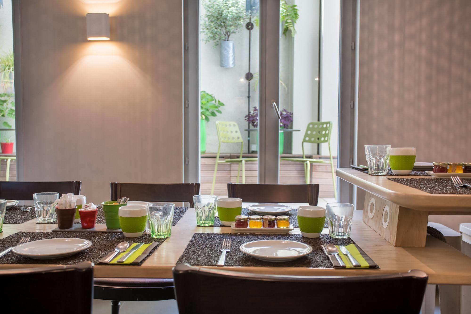 Hotel Le Marcel Paris Gare De L'Est Εξωτερικό φωτογραφία